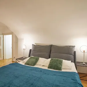 **** Aparthotel Lazenska N4 Tschechische Republik