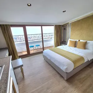  Aparthotel Taksim La Marino Türkei